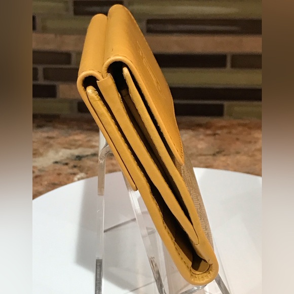 CELINE Signature Macadam Trifold Wallet π§‘ - Picture 9 of 16